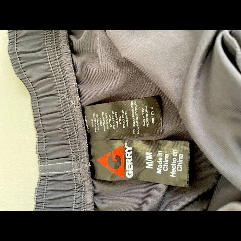 Gray shorts - Picture 4 of 5